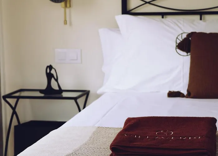 Villaverde Village וילה