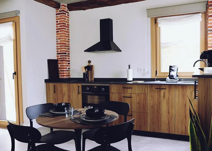 Villaverde Village Villa *