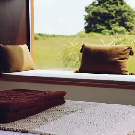 ヴィラ Villaverde Village サンティリャーナ・デル・マル