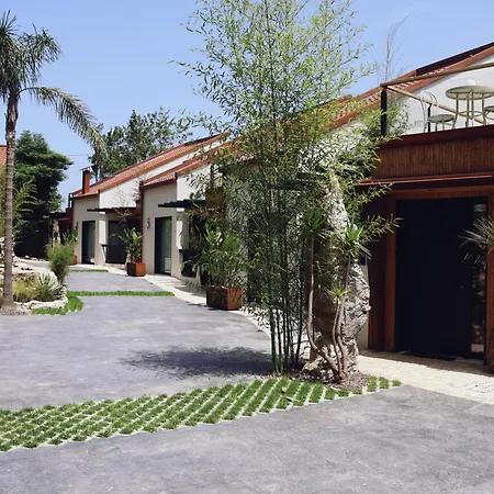 Villaverde Village ヴィラ サンティリャーナ・デル・マル